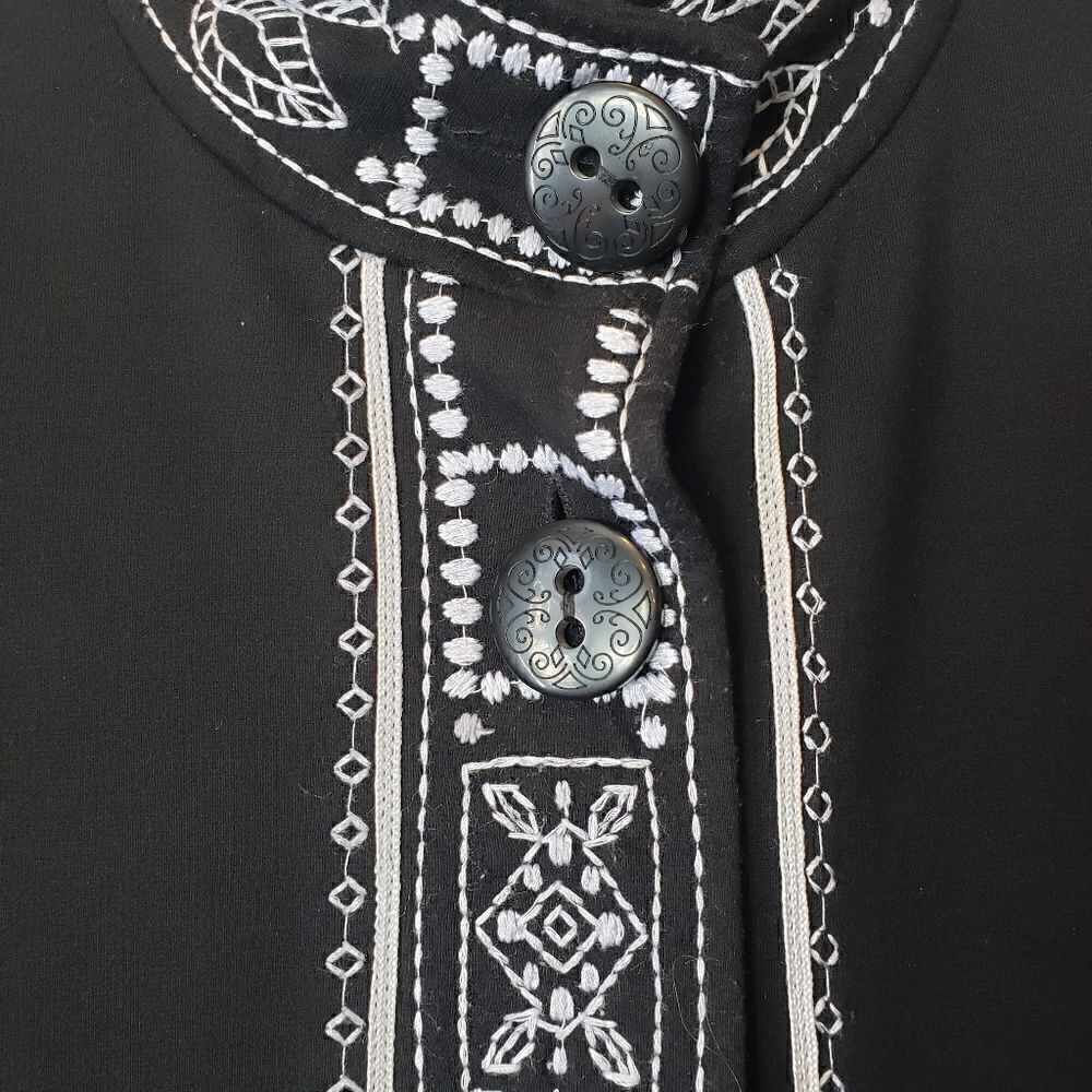 LILY STANHOPE Button Front Embroidered Jacket - Picture 3 of 6